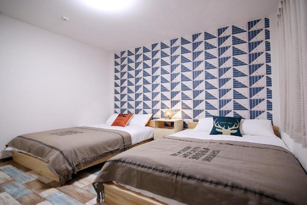 Kino浅草 Apartman Tokió Kültér fotó